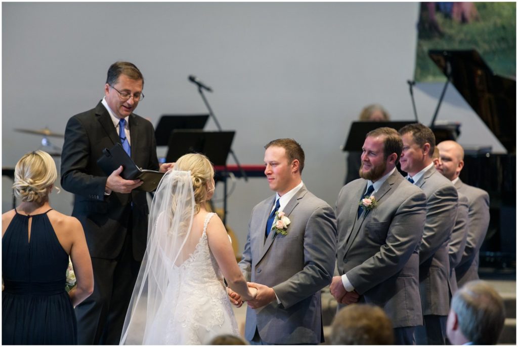 Iowa Weddings - Annaberry Images - Des Moines Wedding